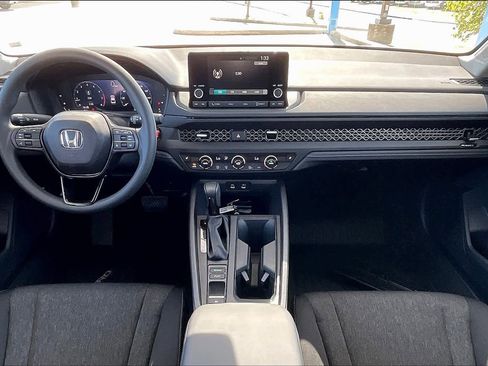 New 2025 Honda Accord SE image 5