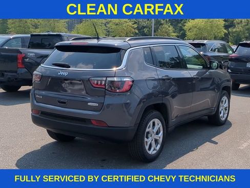 Used 2024 Jeep Compass Latitude AWD/4WD image 5