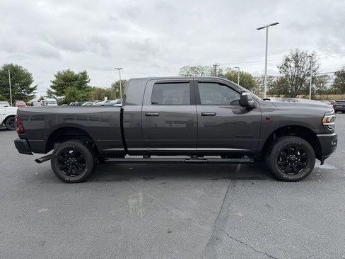 Used 2023 RAM 2500 Laramie w/ Night Edition image 8