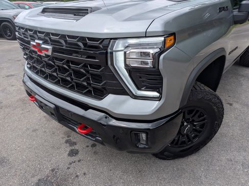Used 2025 Chevrolet Silverado 2500 ZR2 w/ LPO, Dark Essentials Package AWD/4WD image 13