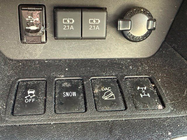 Used 2019 Toyota Highlander Limited Platinum AWD/4WD image 22