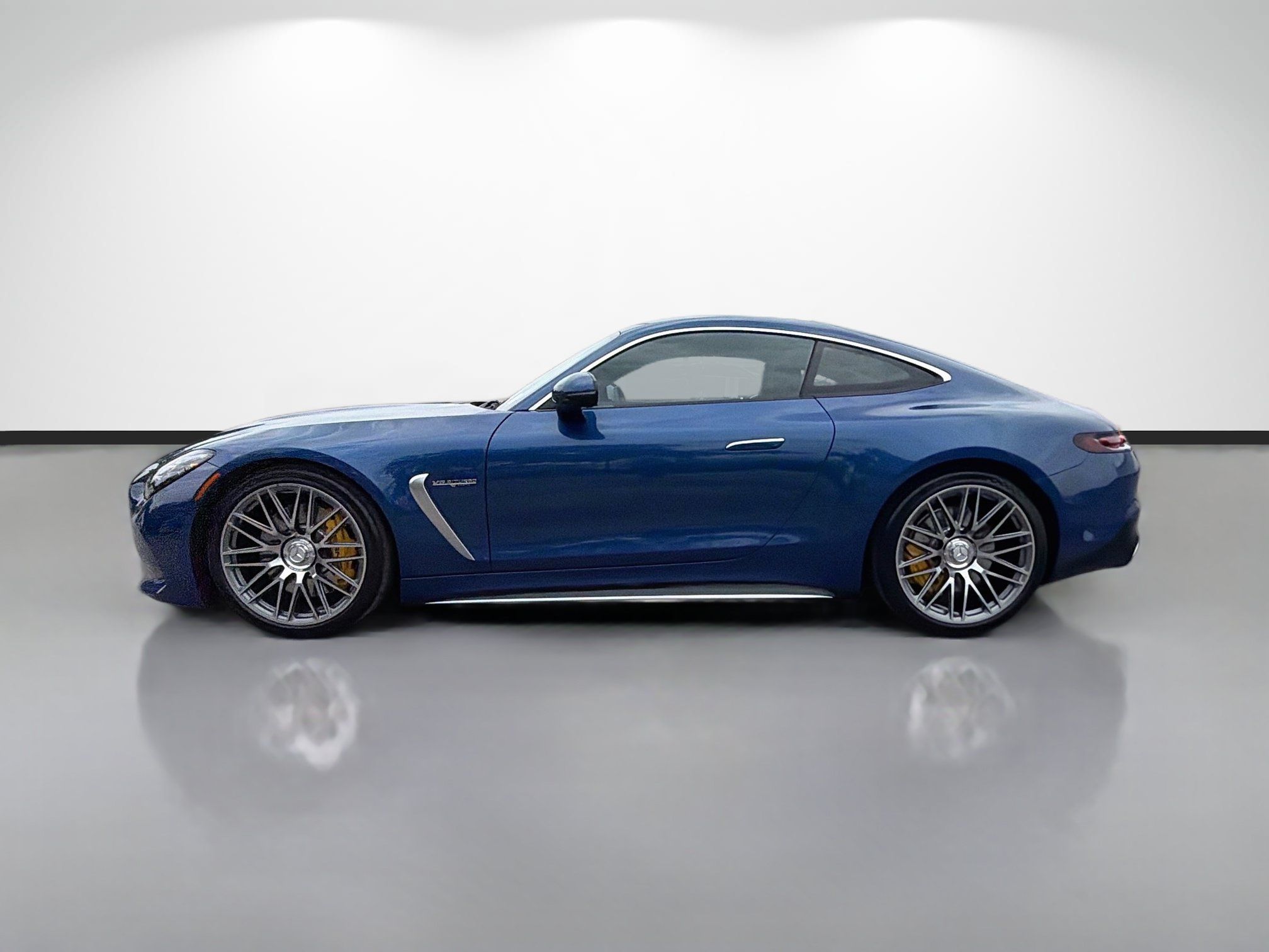 Used 2024 Mercedes-Benz AMG GT 55 image 2