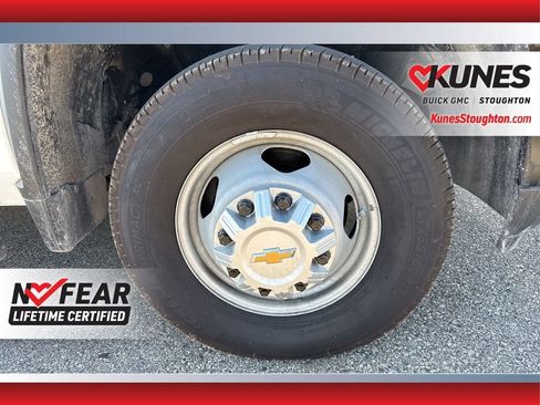 Used 2024 Chevrolet Silverado 3500 W/T image 14