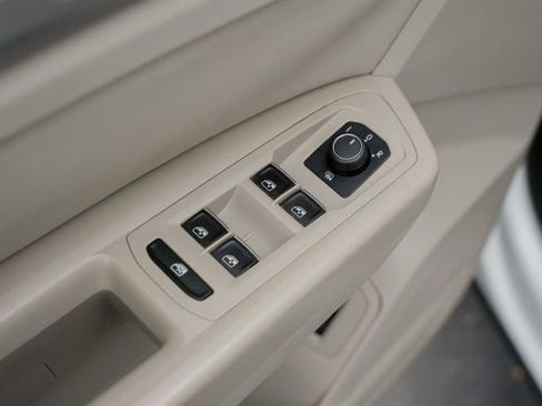 Used 2019 Volkswagen Atlas SEL image 17