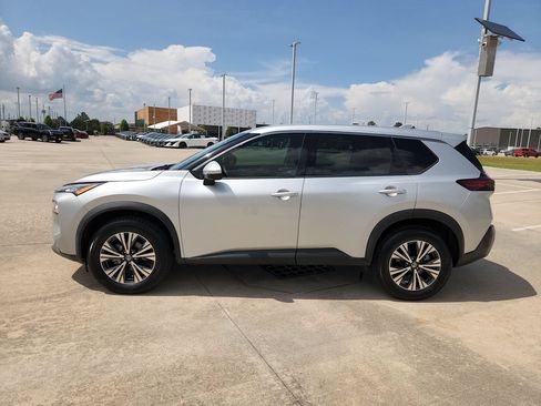 Used 2021 Nissan Rogue SV AWD/4WD image 8