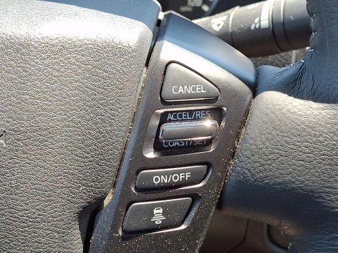 Certified 2024 Nissan Frontier SL w/ Technology Package AWD/4WD image 22
