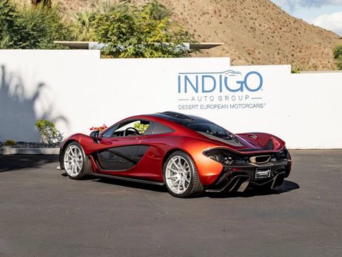 Used 2015 McLaren P1 RWD image 9
