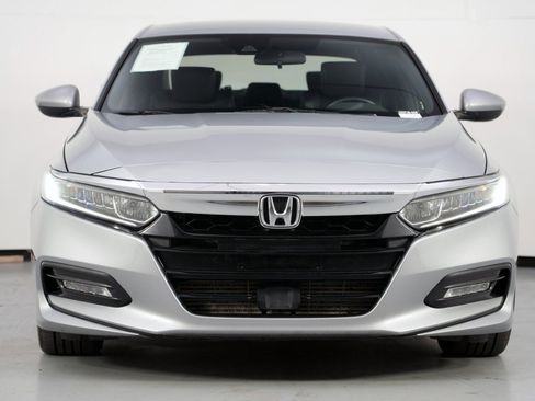 Used 2018 Honda Accord Sport image 6
