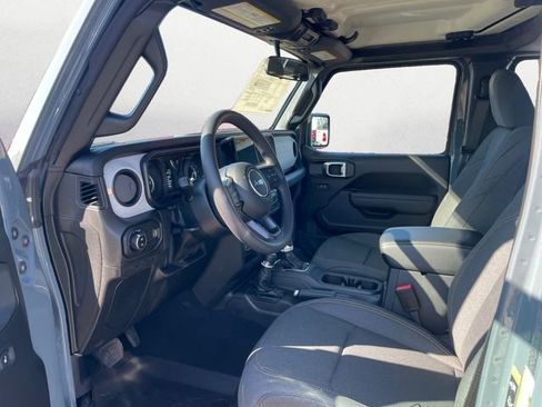 New 2026 Jeep Gladiator Sport image 9