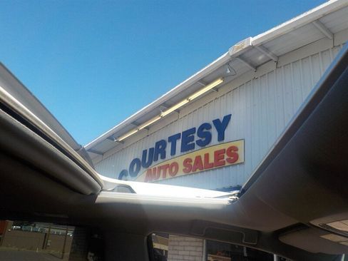 Used 2018 Toyota Highlander Limited Platinum image 11