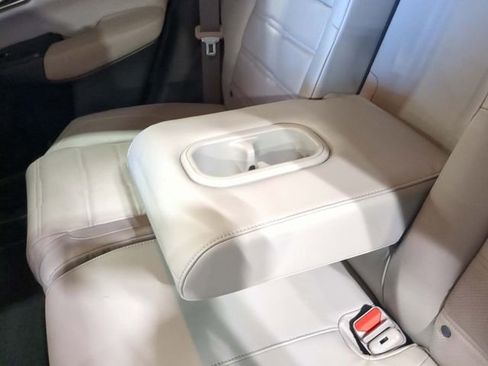 Used 2019 Honda CR-V Touring image 31
