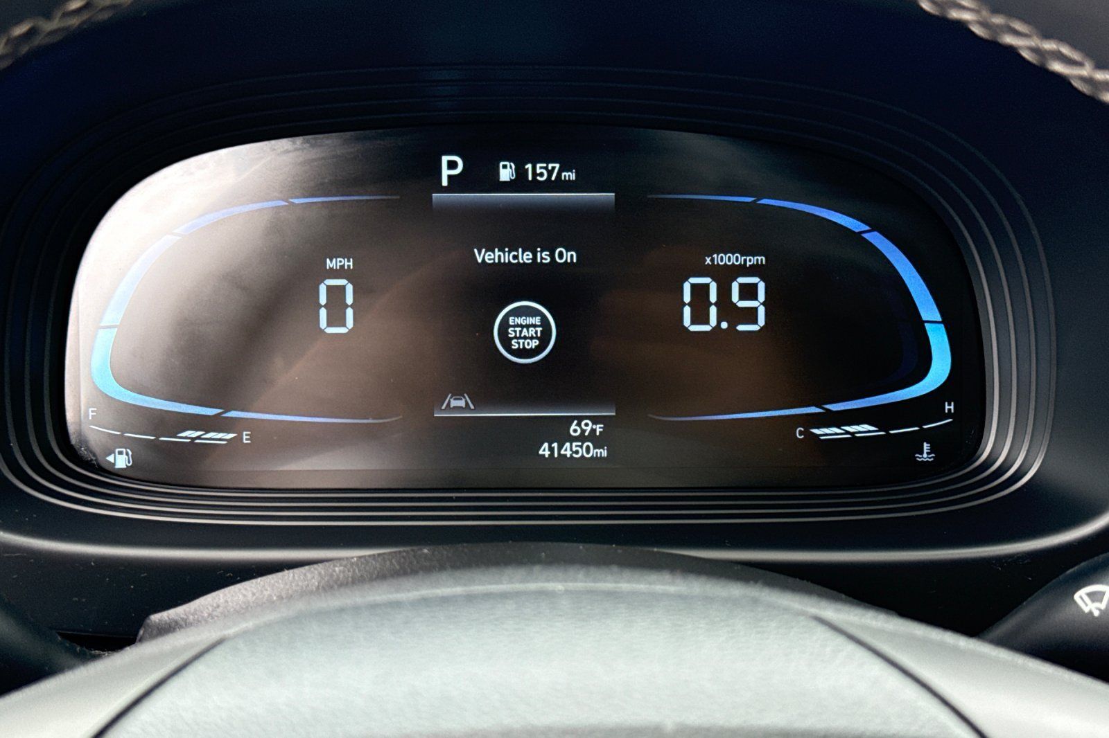 Used 2025 Hyundai Venue SEL FWD image 24