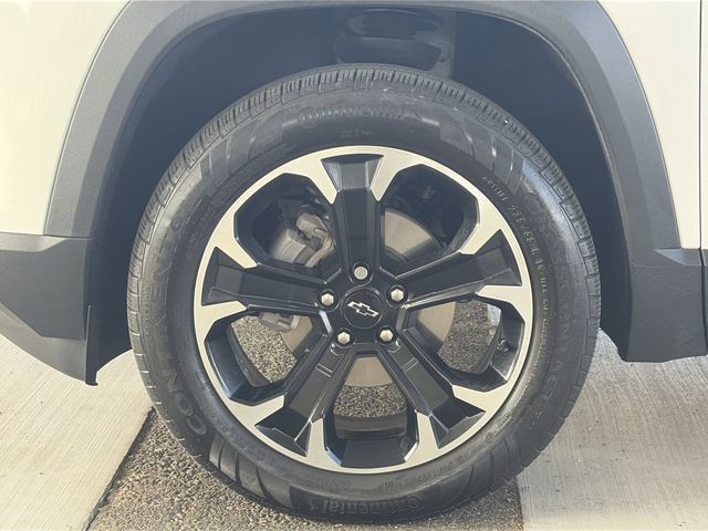 Used 2025 Chevrolet Equinox LT FWD image 32