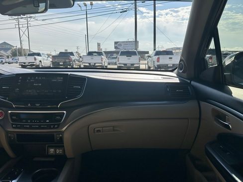 Used 2022 Honda Pilot Special Edition image 16