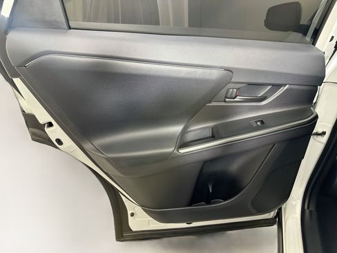 Used 2026 Toyota bZ FWD image 25
