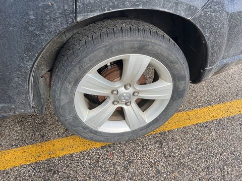 Used 2010 Dodge Caliber SXT image 10