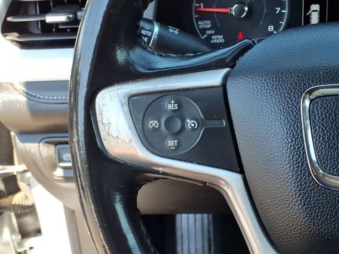 Used 2019 GMC Acadia SLE image 18