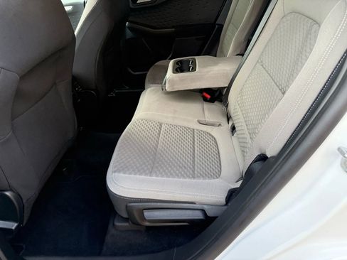 Used 2020 Ford Escape SE image 27