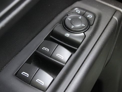 Used 2025 Chevrolet Silverado 1500 Custom Trail Boss w/ Dark Appearance Package AWD/4WD image 28
