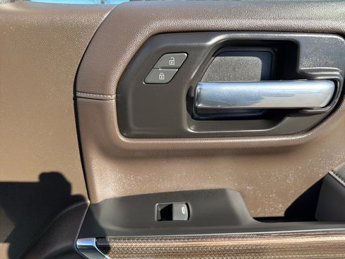 Used 2021 Chevrolet Silverado 1500 RST w/ Z71 Off-Road Package image 15