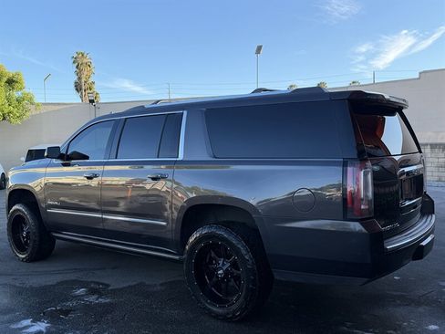 Used 2018 GMC Yukon XL Denali w/ Denali Ultimate Package image 10