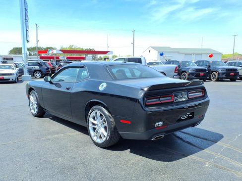 Used 2022 Dodge Challenger GT AWD/4WD image 6