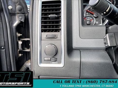 Used 2016 RAM 3500 SLT w/ Luxury Group AWD/4WD image 32