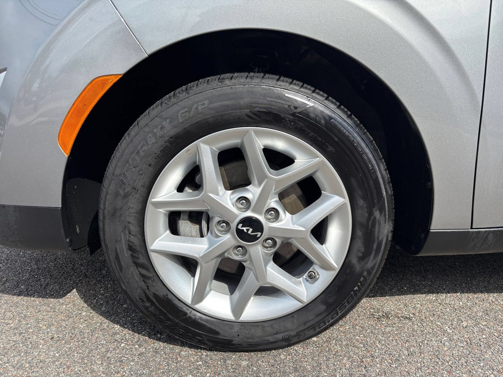 Used 2025 Kia Soul LX w/ LX Technology Package FWD image 27