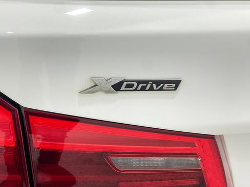 Used 2018 BMW M550i xDrive AWD/4WD image 39
