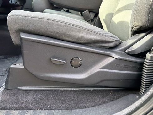 Used 2023 Ford F150 XLT image 14