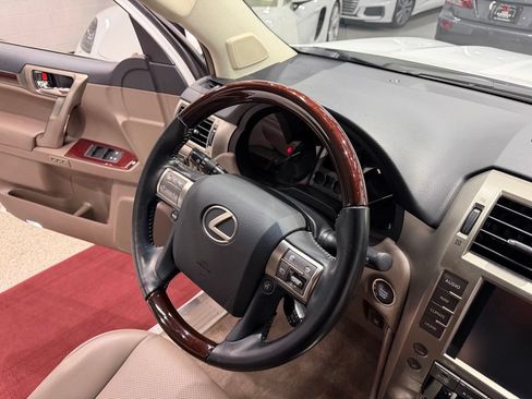 Used 2019 Lexus GX 460 Premium AWD/4WD image 51