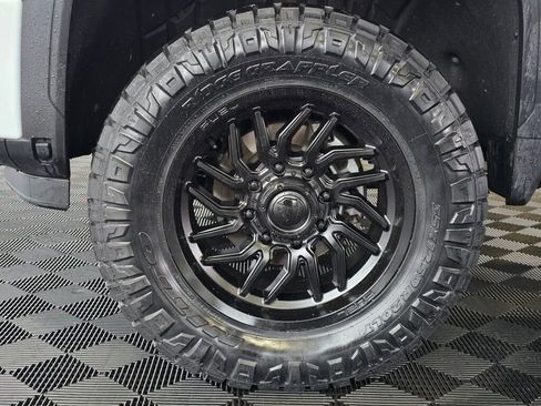 Used 2025 GMC Sierra 3500 Denali w/ Denali Reserve Package image 11