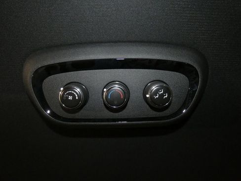 Used 2024 Dodge Durango GT image 28