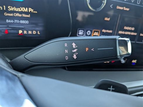 Certified 2025 Chevrolet Traverse LT image 16