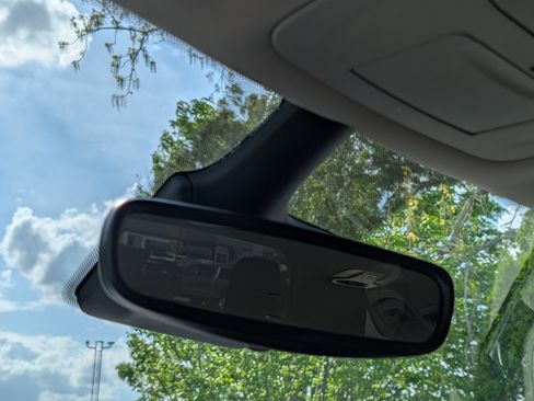 Used 2023 Chrysler Pacifica Touring-L image 30