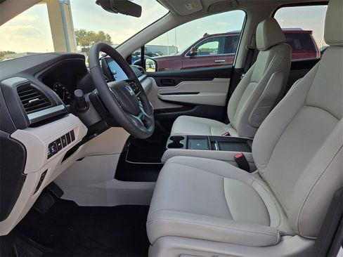 New 2026 Honda Odyssey EX-L image 9