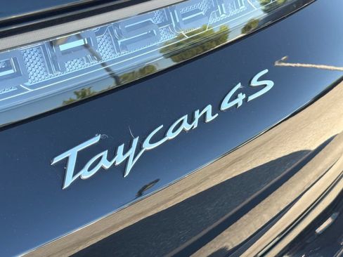 Used 2025 Porsche Taycan 4S AWD/4WD image 13