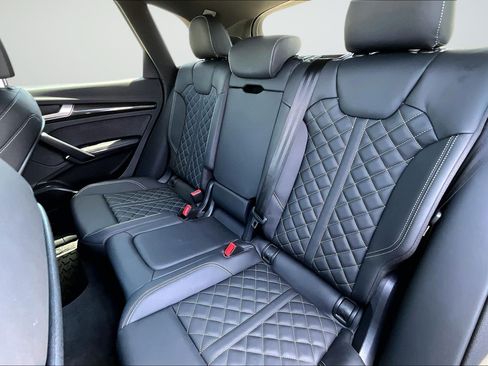 Used 2025 Audi SQ5 Premium Plus AWD/4WD image 24