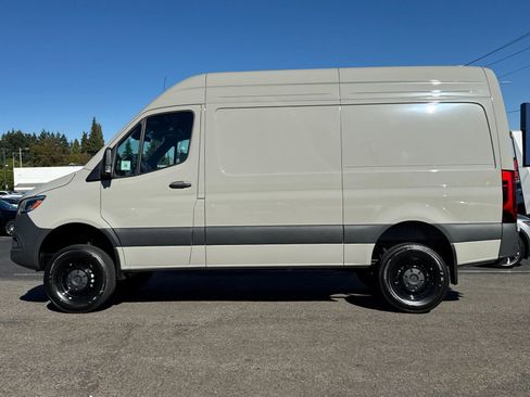 New 2026 Mercedes-Benz Sprinter 144 Cargo image 7