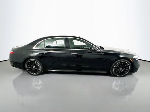 Used 2022 Mercedes-Benz S 580 4MATIC Sedan image 4