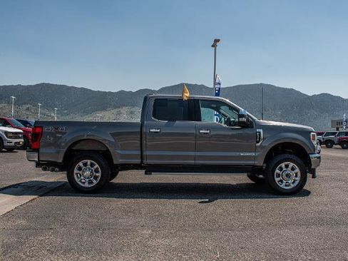 Certified 2022 Ford F350 XLT w/ XLT Premium Package AWD/4WD image 4