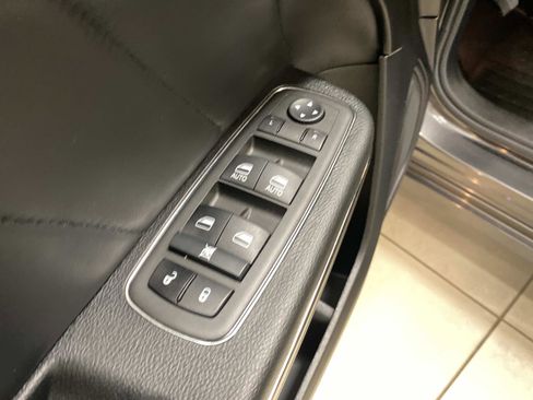 Used 2022 Dodge Charger SRT Hellcat RWD image 18