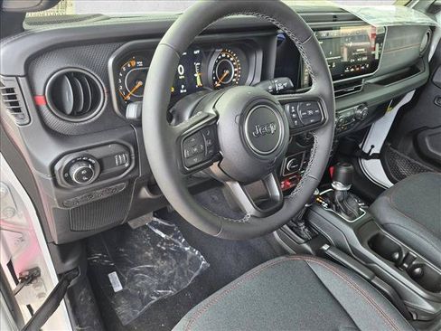 New 2026 Jeep Gladiator Rubicon w/ Safety Group AWD/4WD image 3