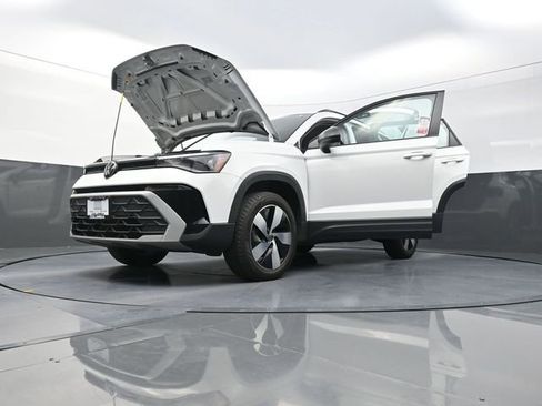 Used 2025 Volkswagen Taos S AWD/4WD image 31