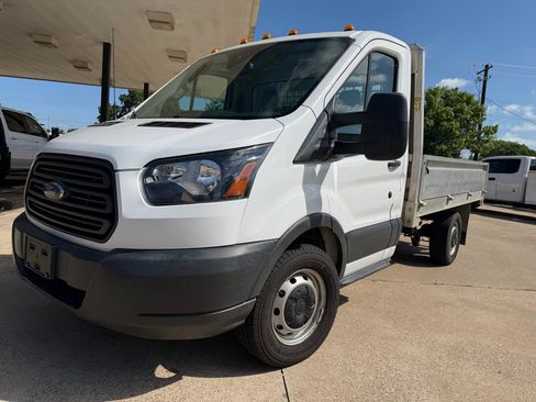 Used 2018 Ford Transit 250 138 RWD image 9
