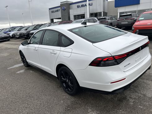 Used 2025 Honda Accord SE image 22