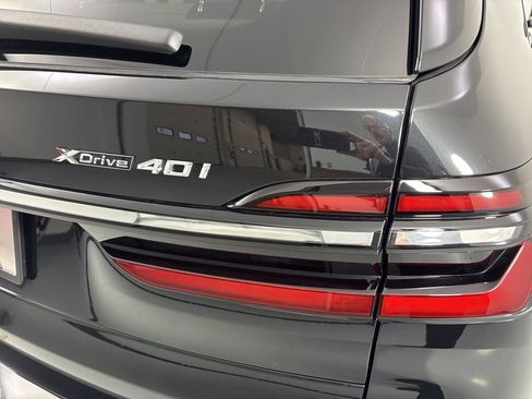 Certified 2025 BMW X7 xDrive40i w/ M Sport Package image 10