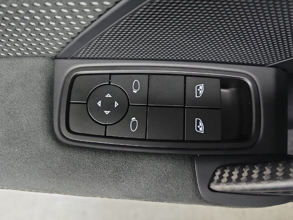 Certified 2025 Porsche 911 GT3 RS RWD image 24
