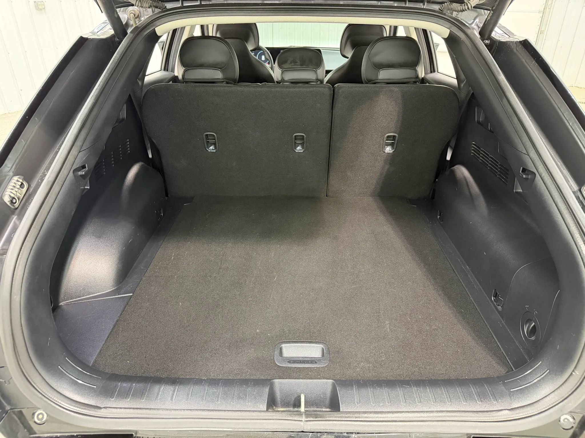 Used 2022 Kia EV6 Wind w/ Wind Technology Package AWD/4WD image 18