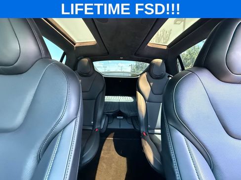 Used 2024 Tesla Model X Plaid AWD/4WD image 18